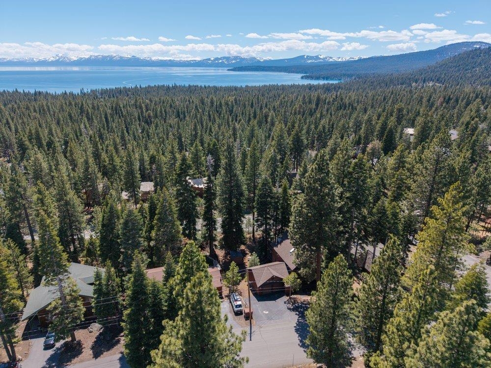 1090 Canterbury Drive