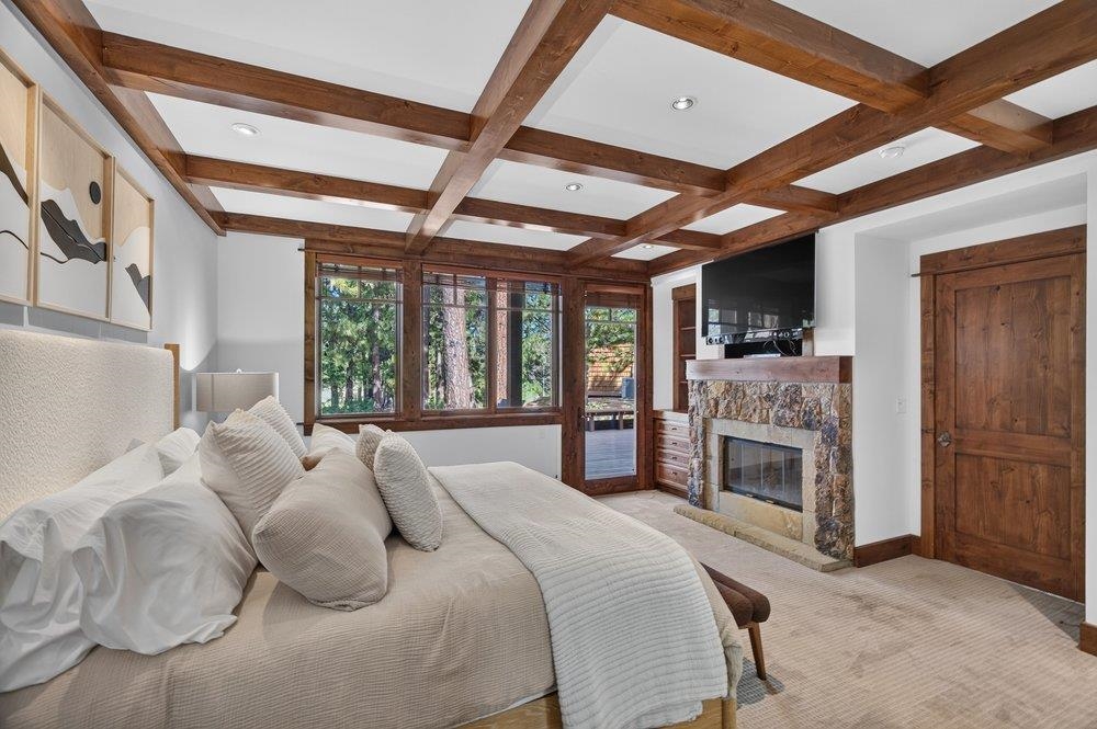 12472 Villa Court