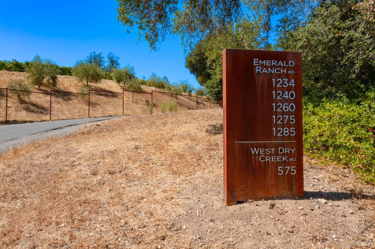 1260 Emerald Ranch Road