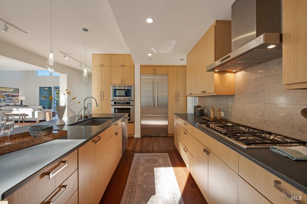 280 Long Acres Place