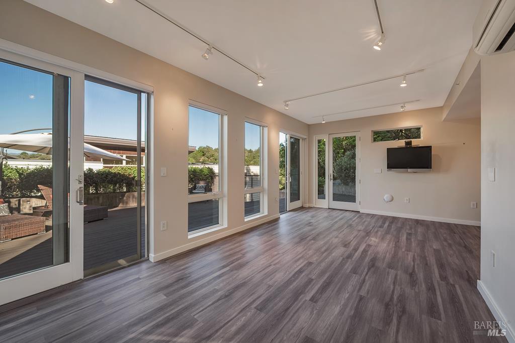 280 Long Acres Place