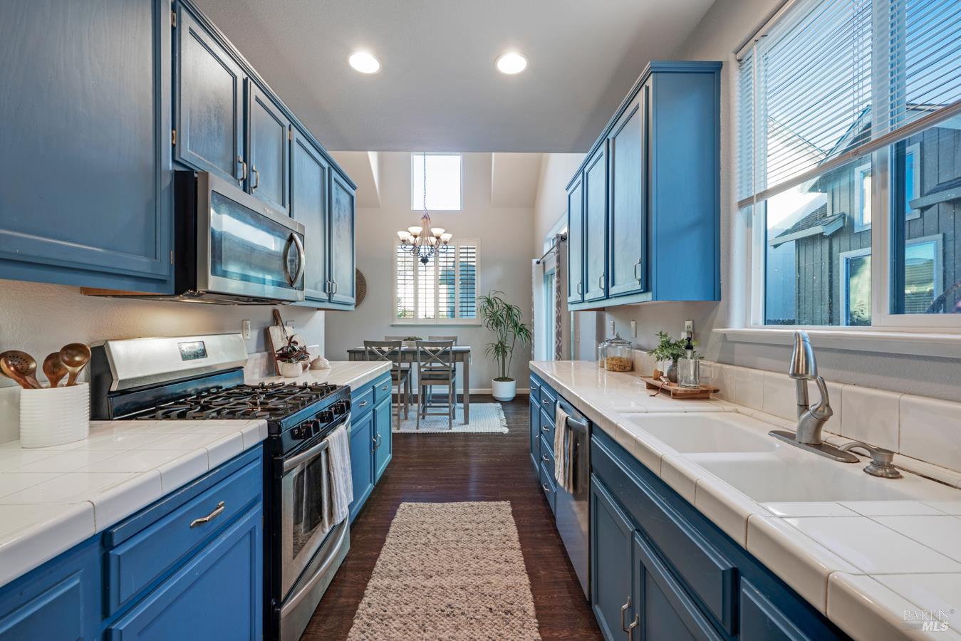 178 Esposti Meadows Way