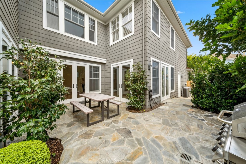 2 Crooked Stick Drive