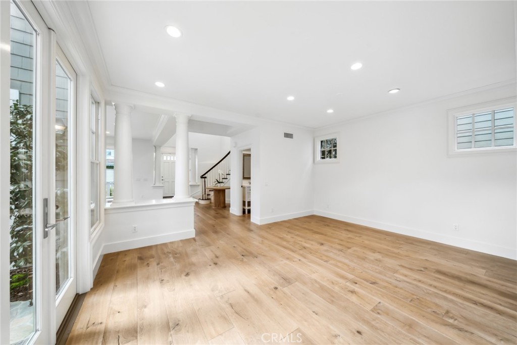 2 Crooked Stick Drive