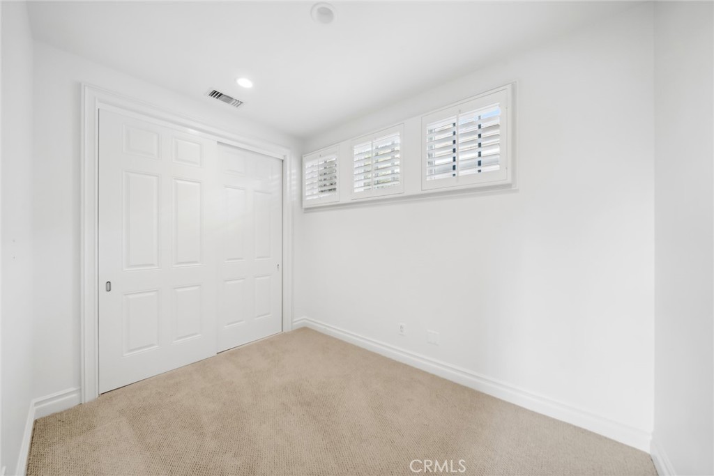 2 Crooked Stick Drive