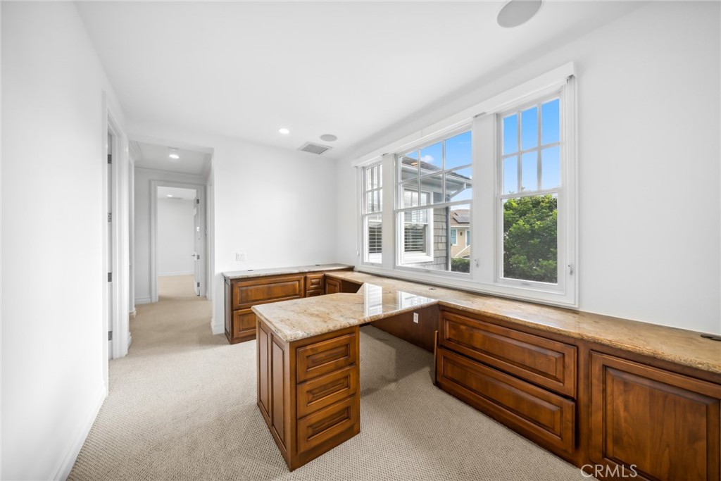 2 Crooked Stick Drive