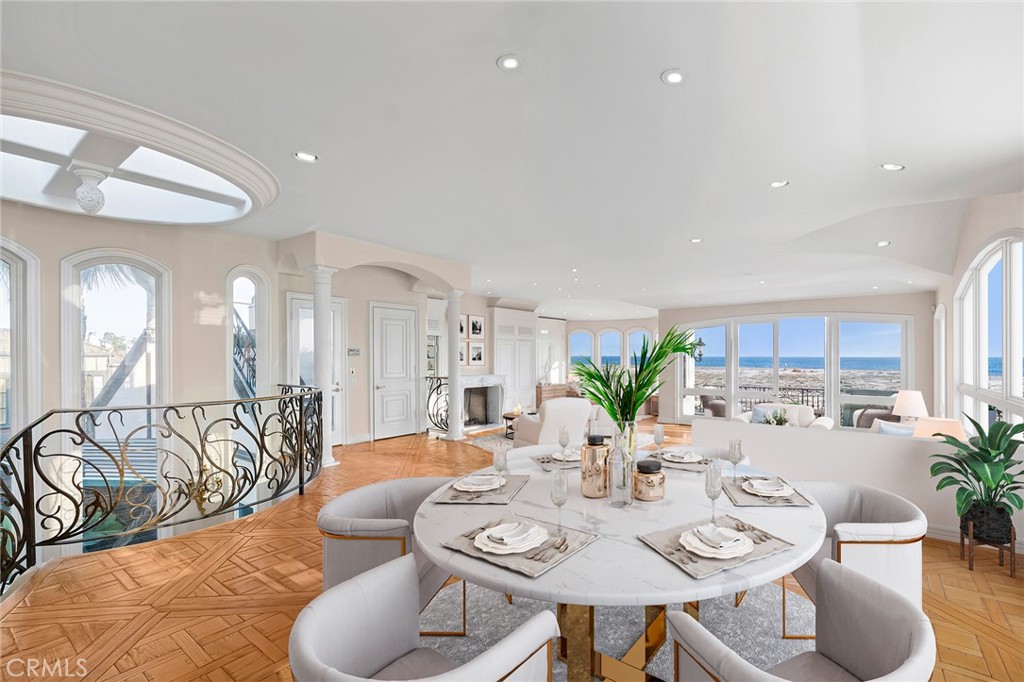 1201 E Balboa Boulevard