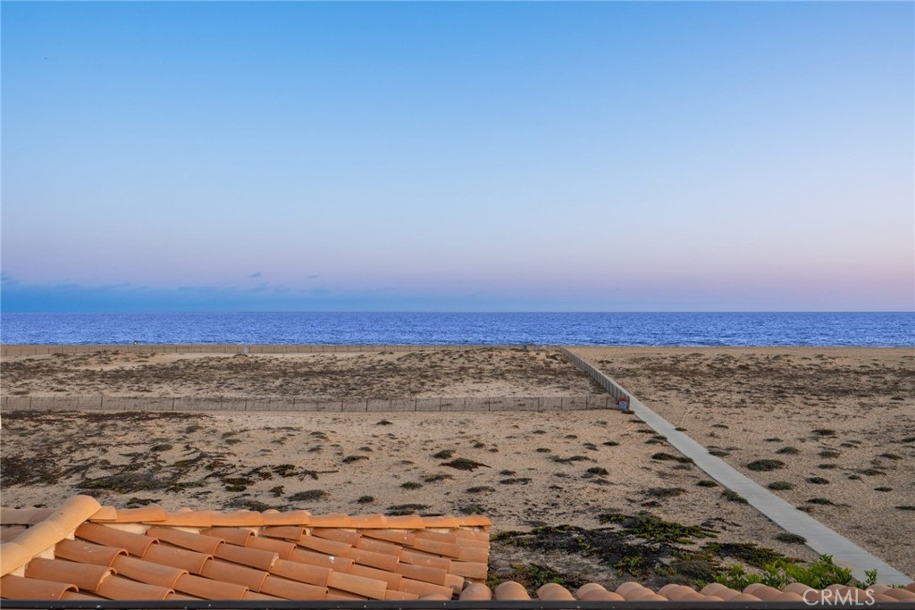 1201 E Balboa Boulevard