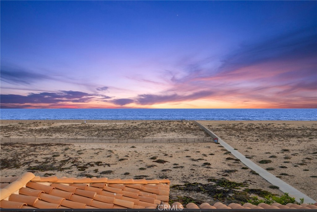 1201 E Balboa Boulevard