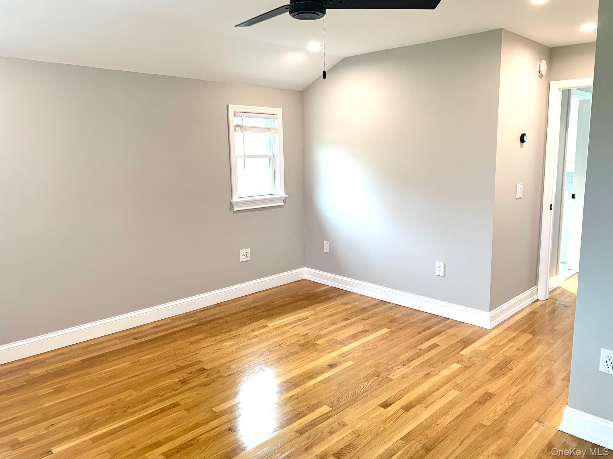 435 Middle Road