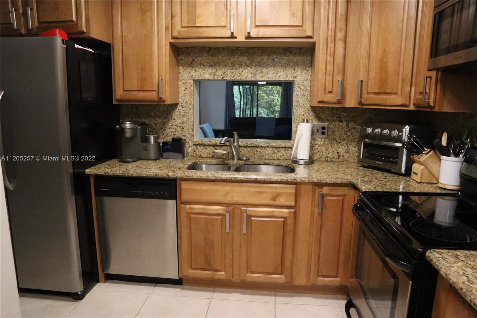 772 NW 47th St Unit: 772