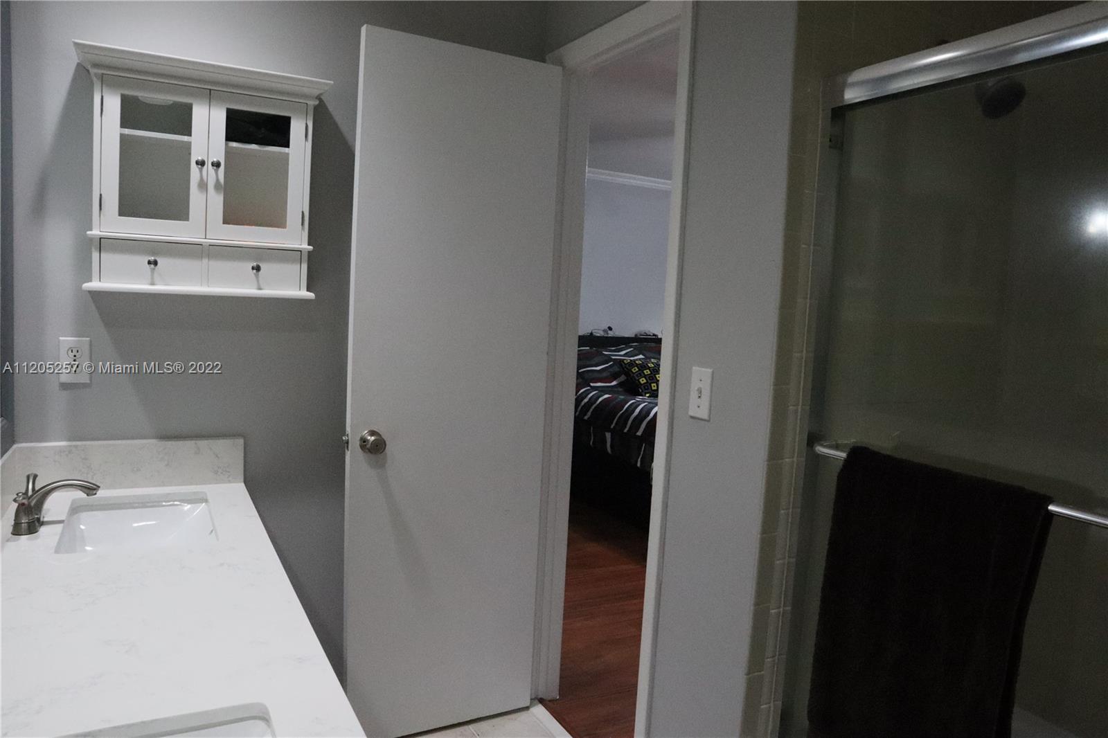 772 NW 47th St Unit: 772