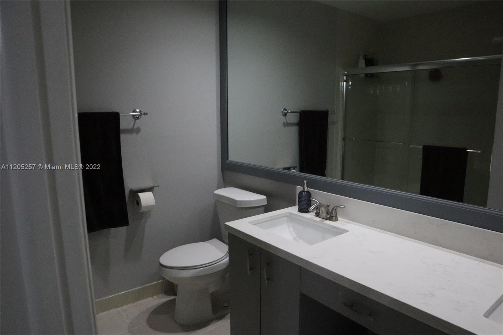 772 NW 47th St Unit: 772