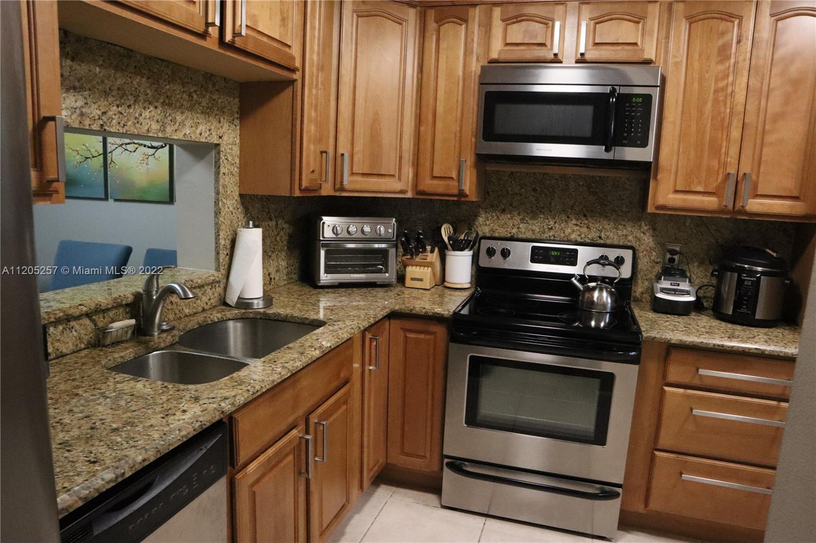 772 NW 47th St Unit: 772