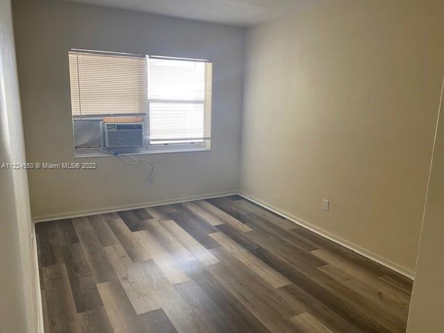 1142 NE 15th Ave Unit: B