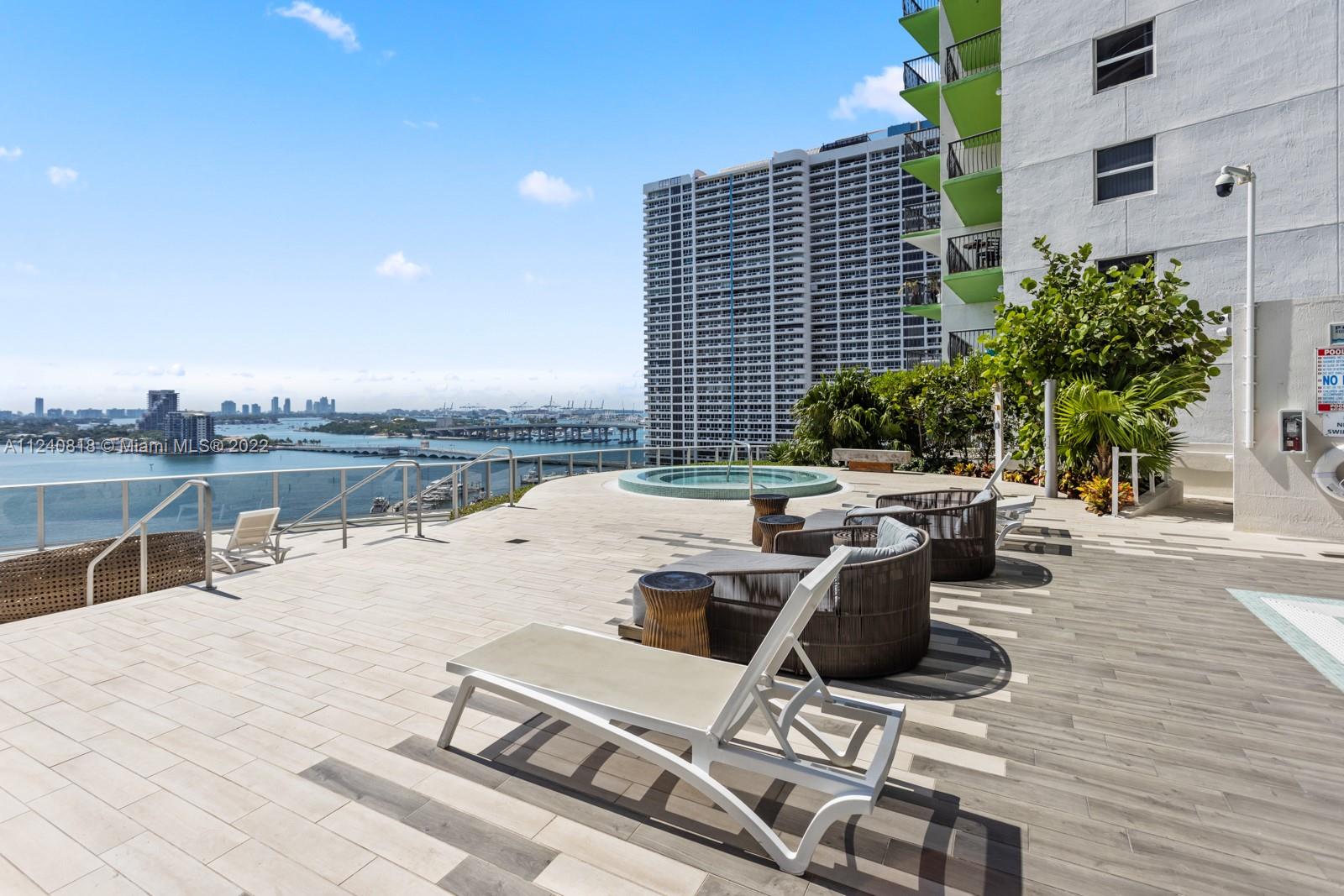 488 NE 18th St Unit: 1808