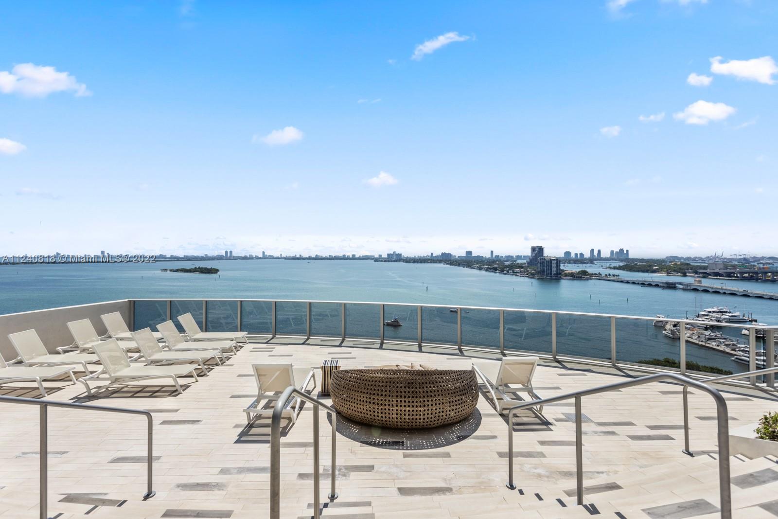 488 NE 18th St Unit: 1808