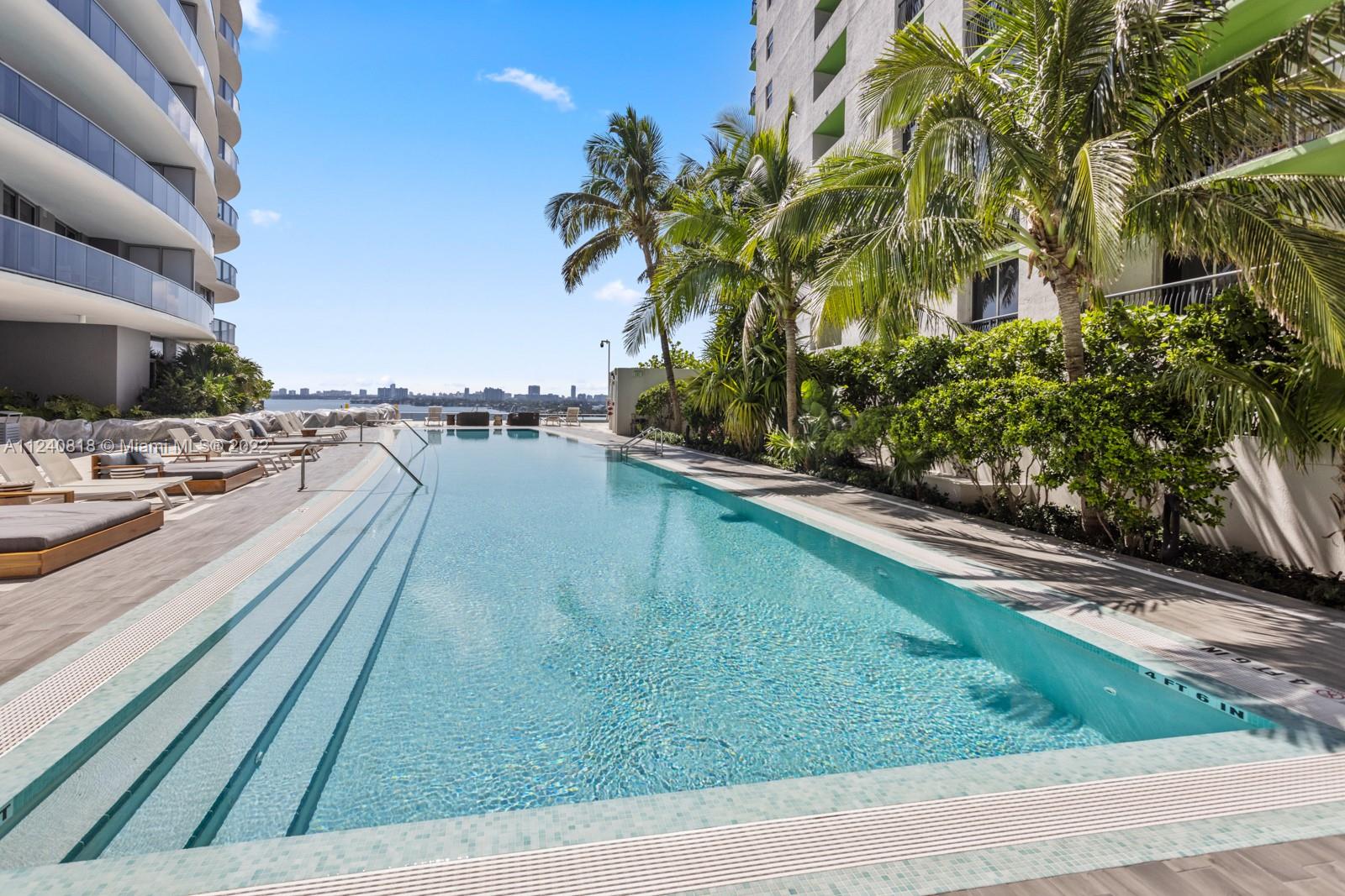 488 NE 18th St Unit: 1808