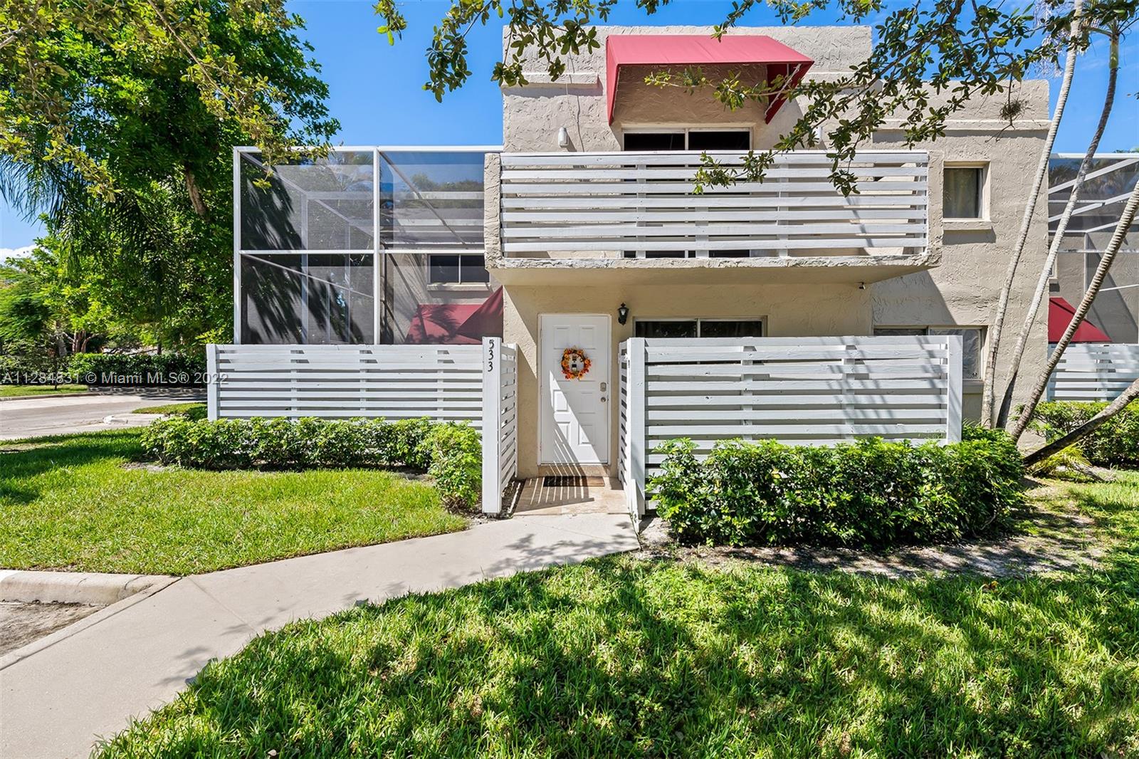 533 NW 98th Ave Unit: 533