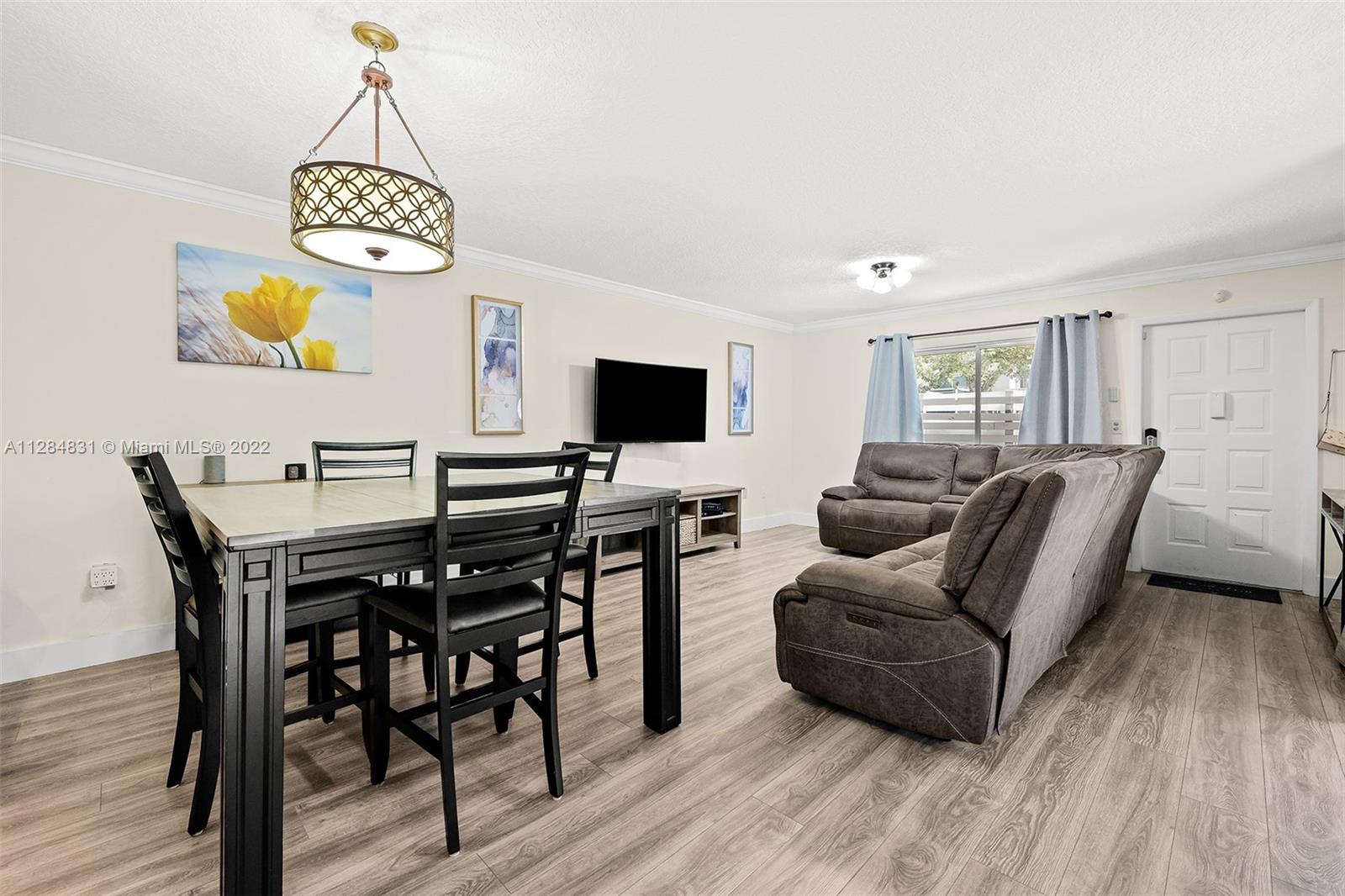 533 NW 98th Ave Unit: 533