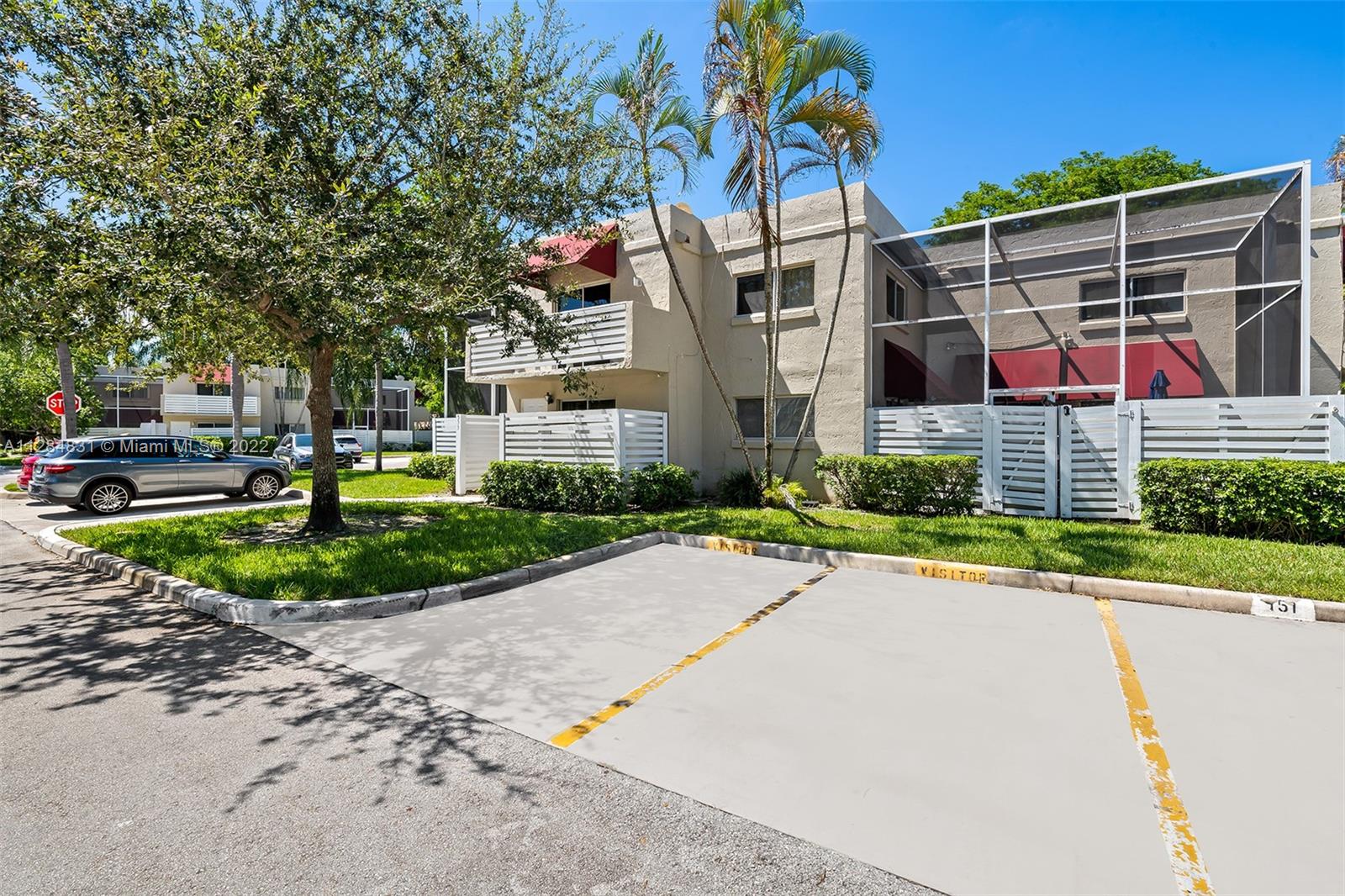 533 NW 98th Ave Unit: 533