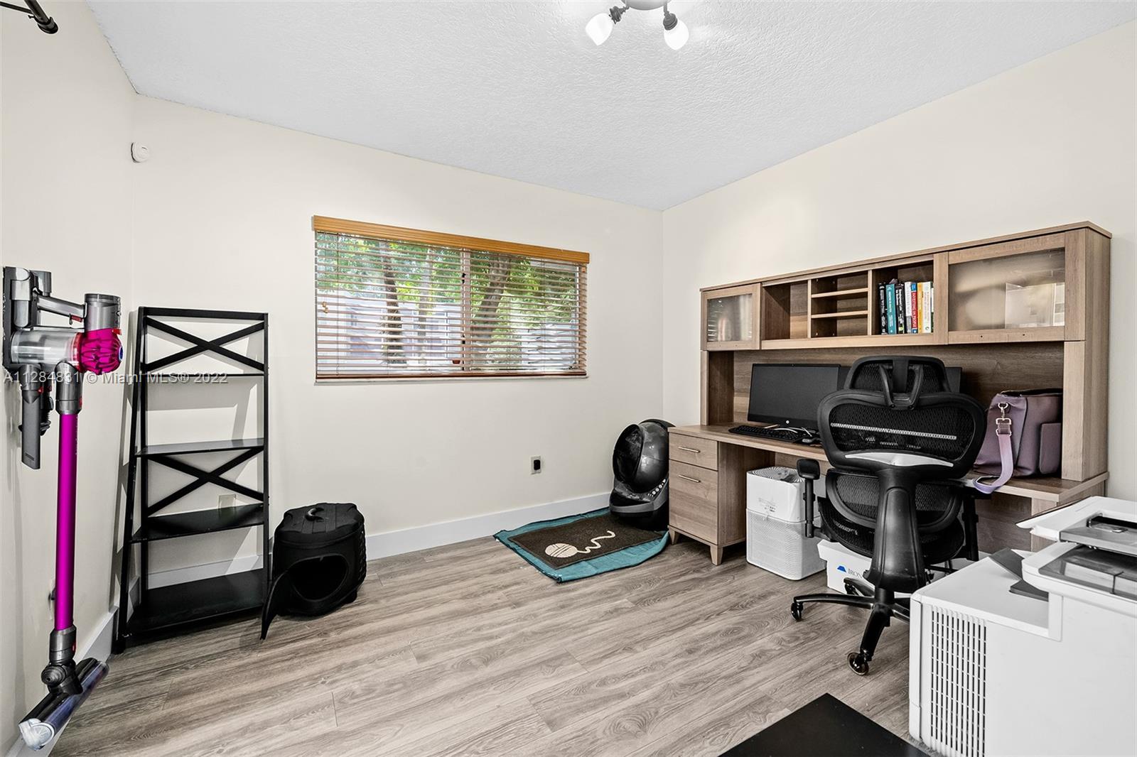 533 NW 98th Ave Unit: 533