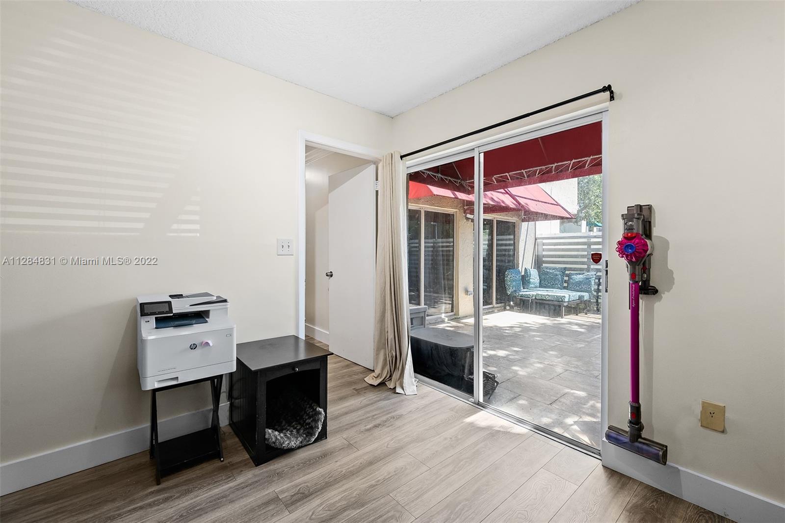 533 NW 98th Ave Unit: 533