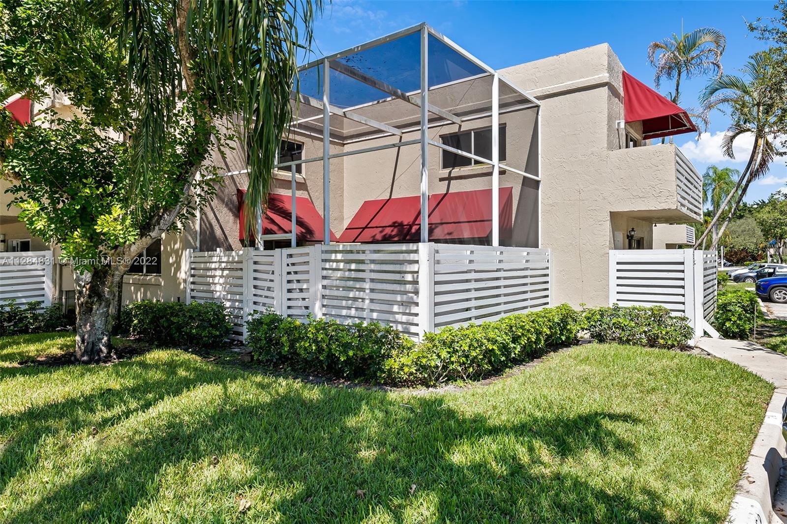 533 NW 98th Ave Unit: 533