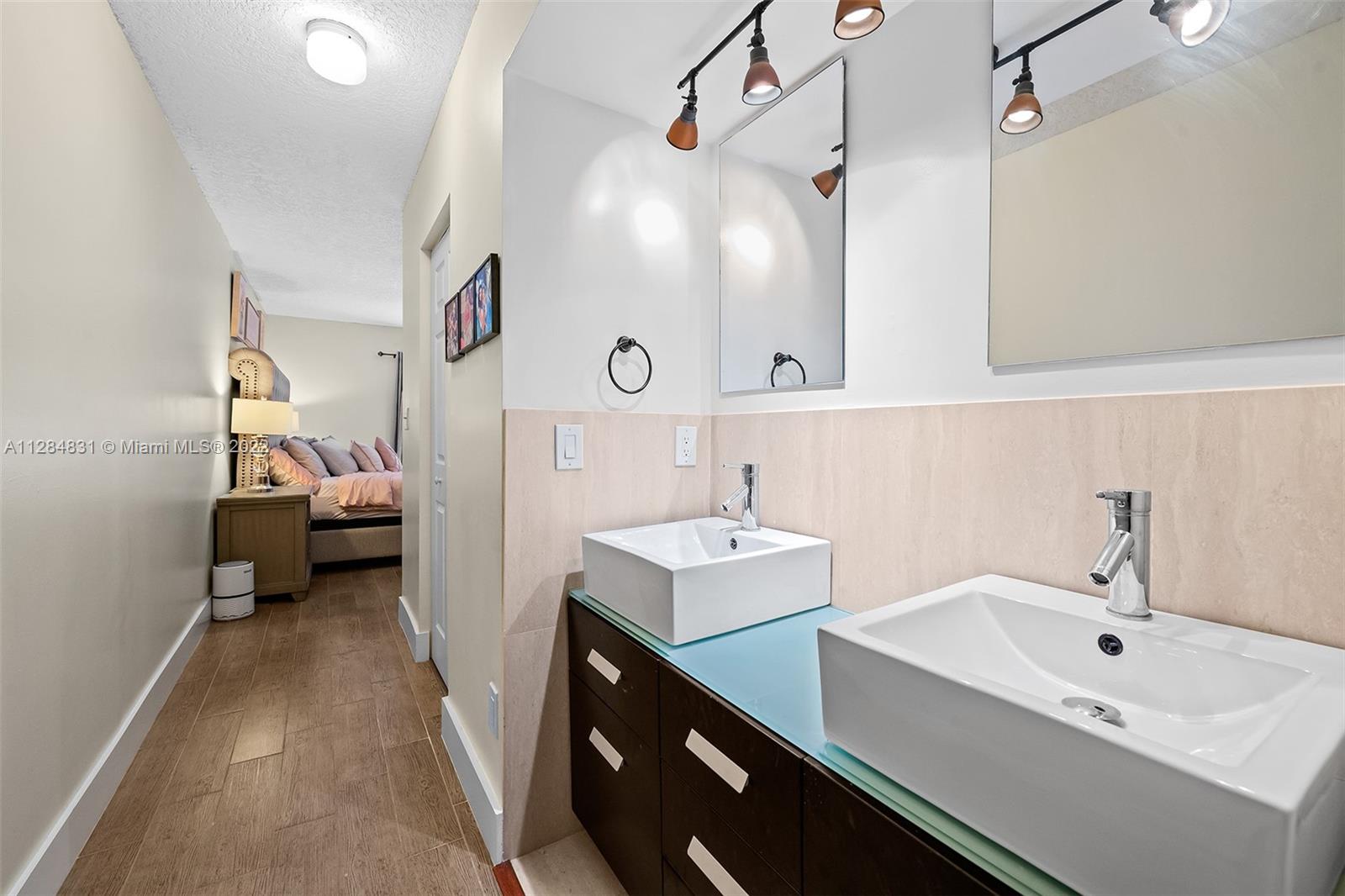 533 NW 98th Ave Unit: 533