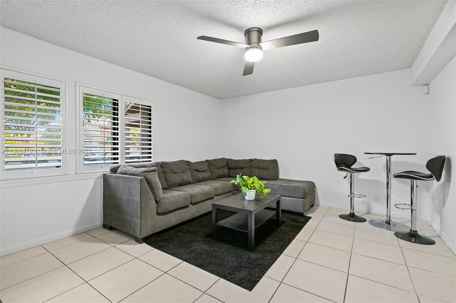 233 Wimbledon Lake Dr Unit: 233