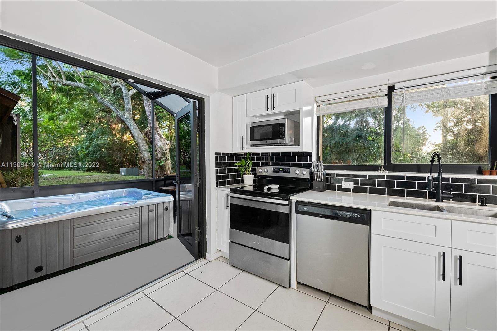 233 Wimbledon Lake Dr Unit: 233