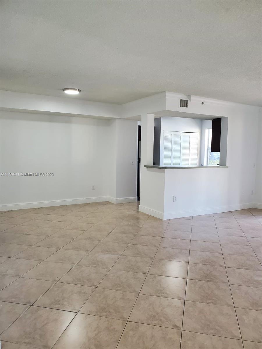 165 NW 96th Ter Unit: 3-101