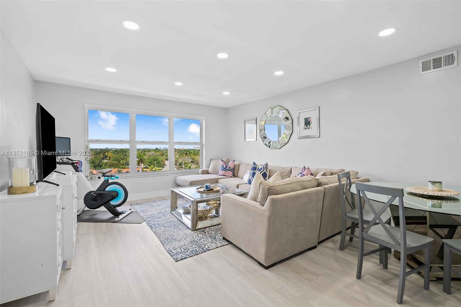 1881 Middle River Dr Unit: 706