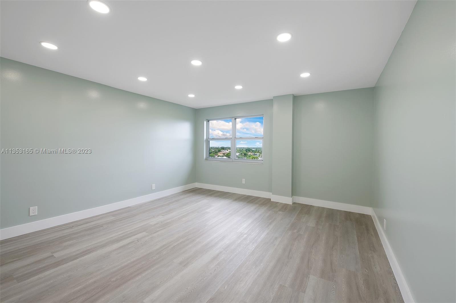 1881 Middle River Dr Unit: 706