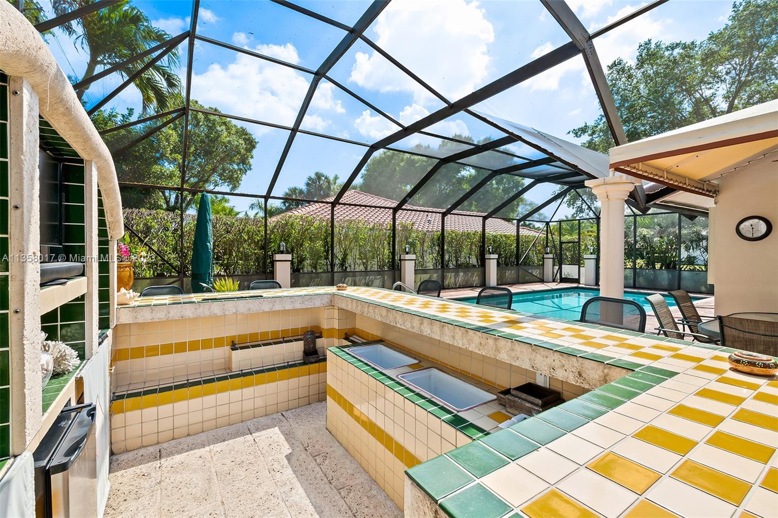 2689 Oak Tree Dr