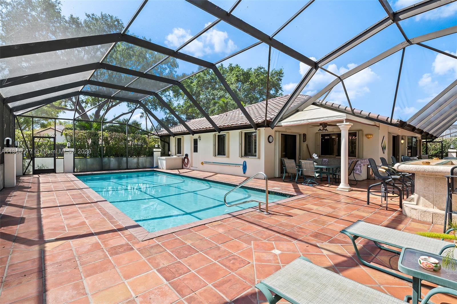 2689 Oak Tree Dr