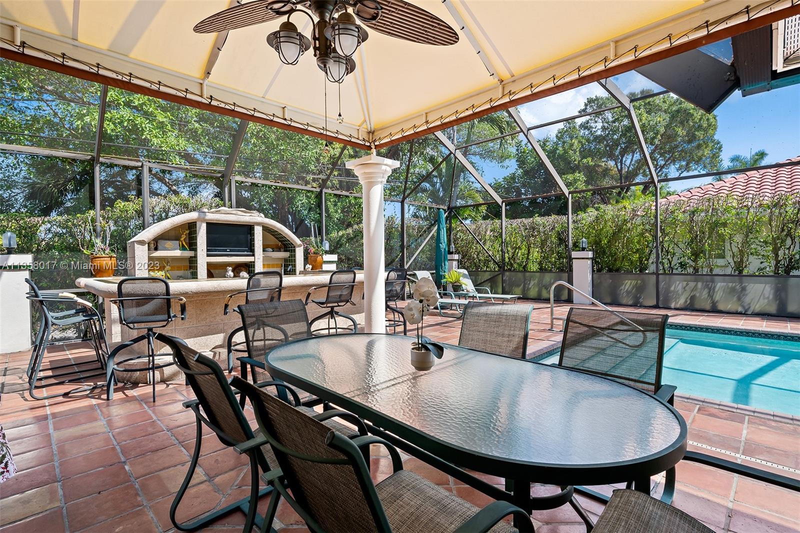2689 Oak Tree Dr