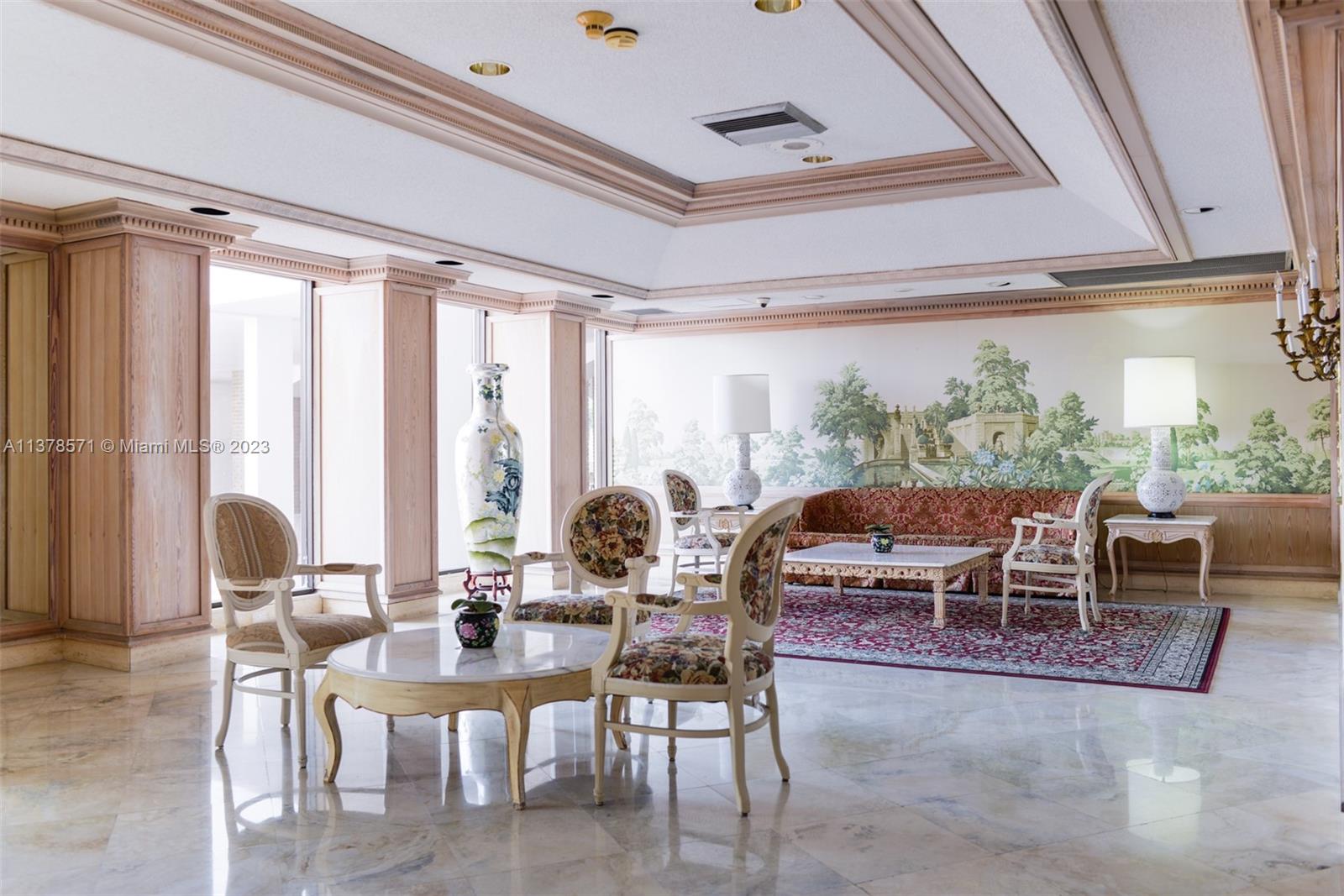 6039 Collins Ave Unit: 937
