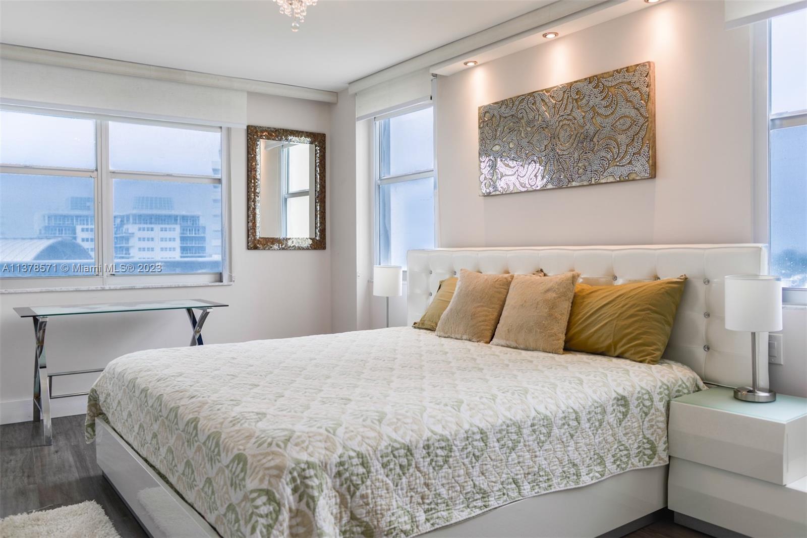 6039 Collins Ave Unit: 937