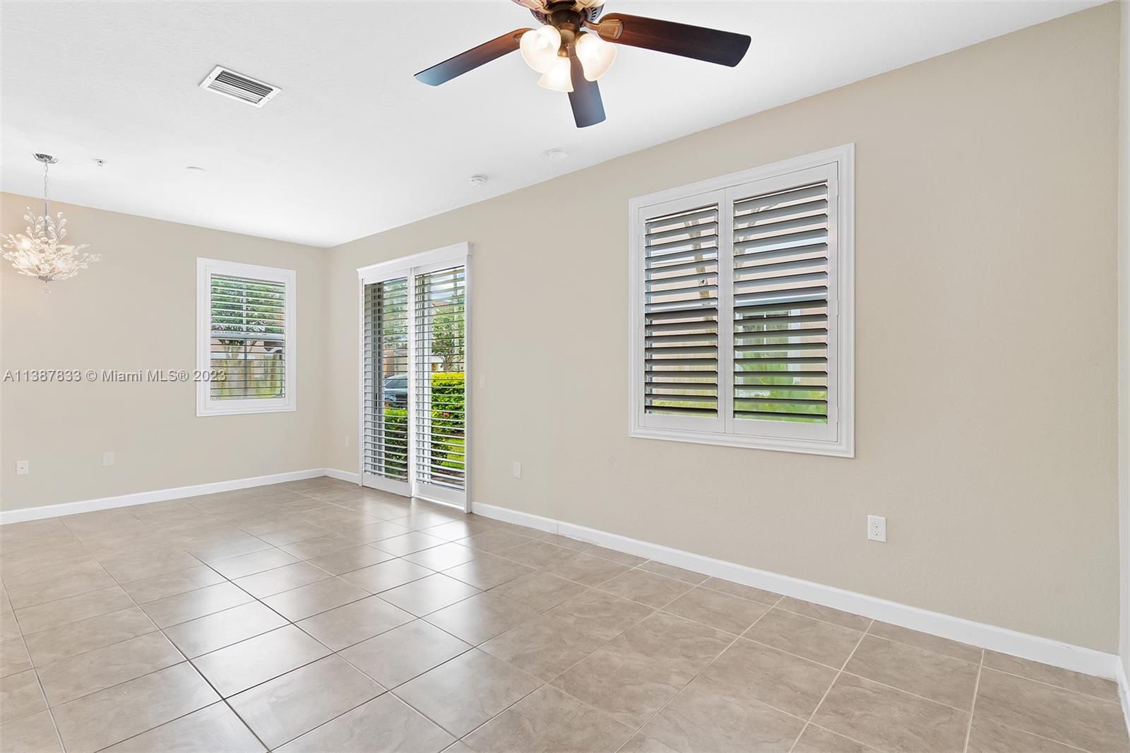 12430 Emerald Creek Mnr