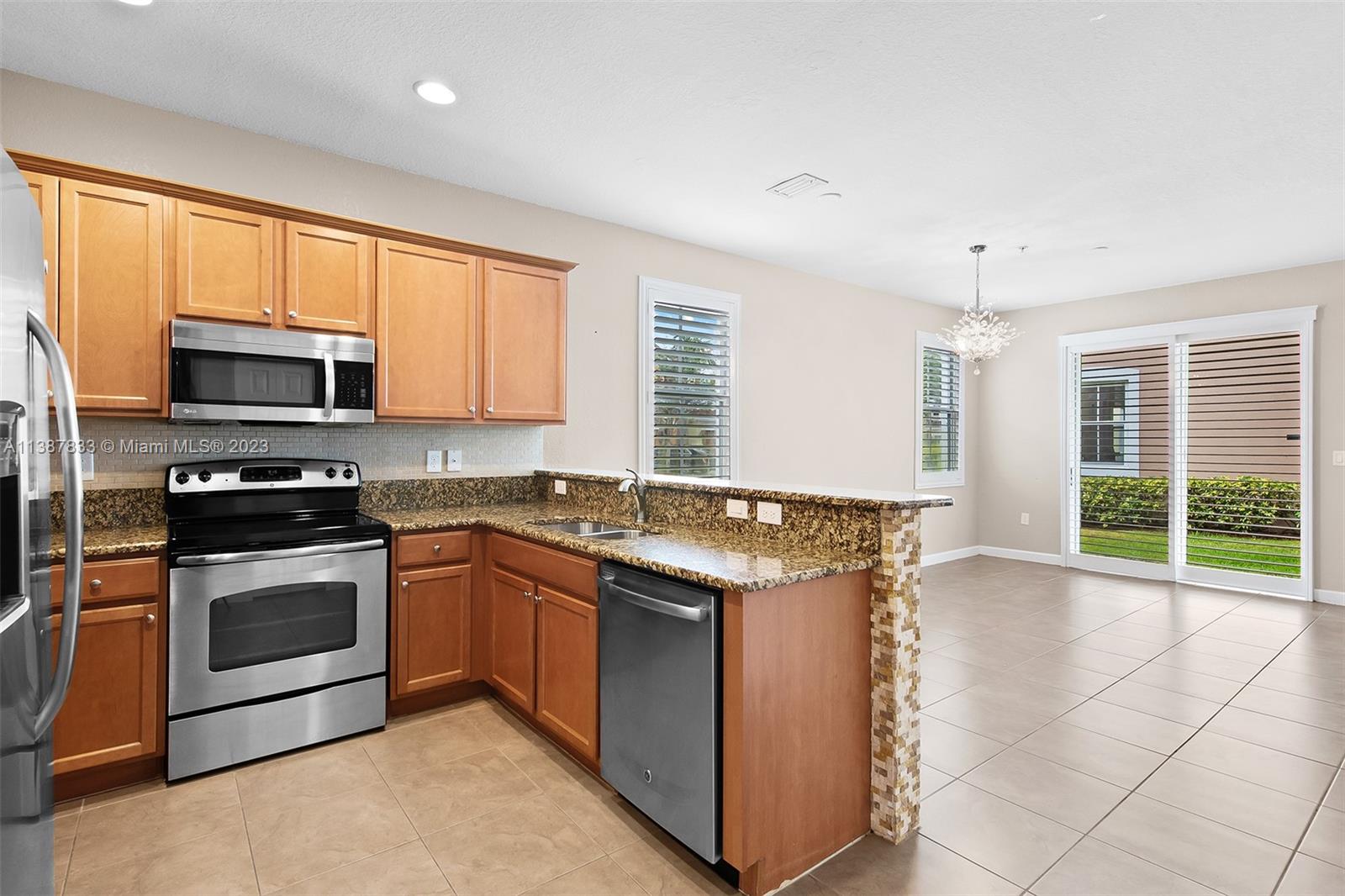 12430 Emerald Creek Mnr