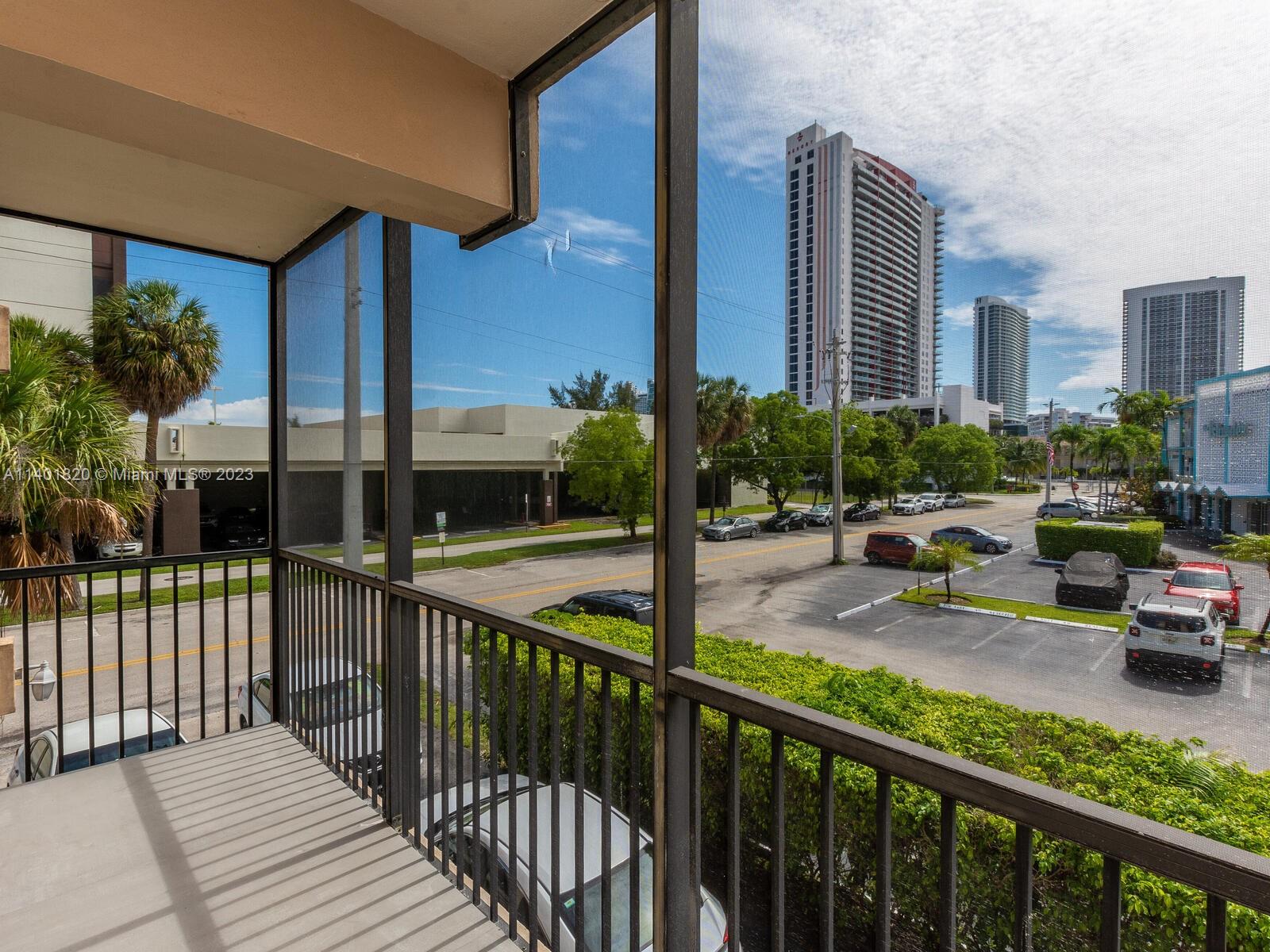 2420 Diana Dr Unit: 207