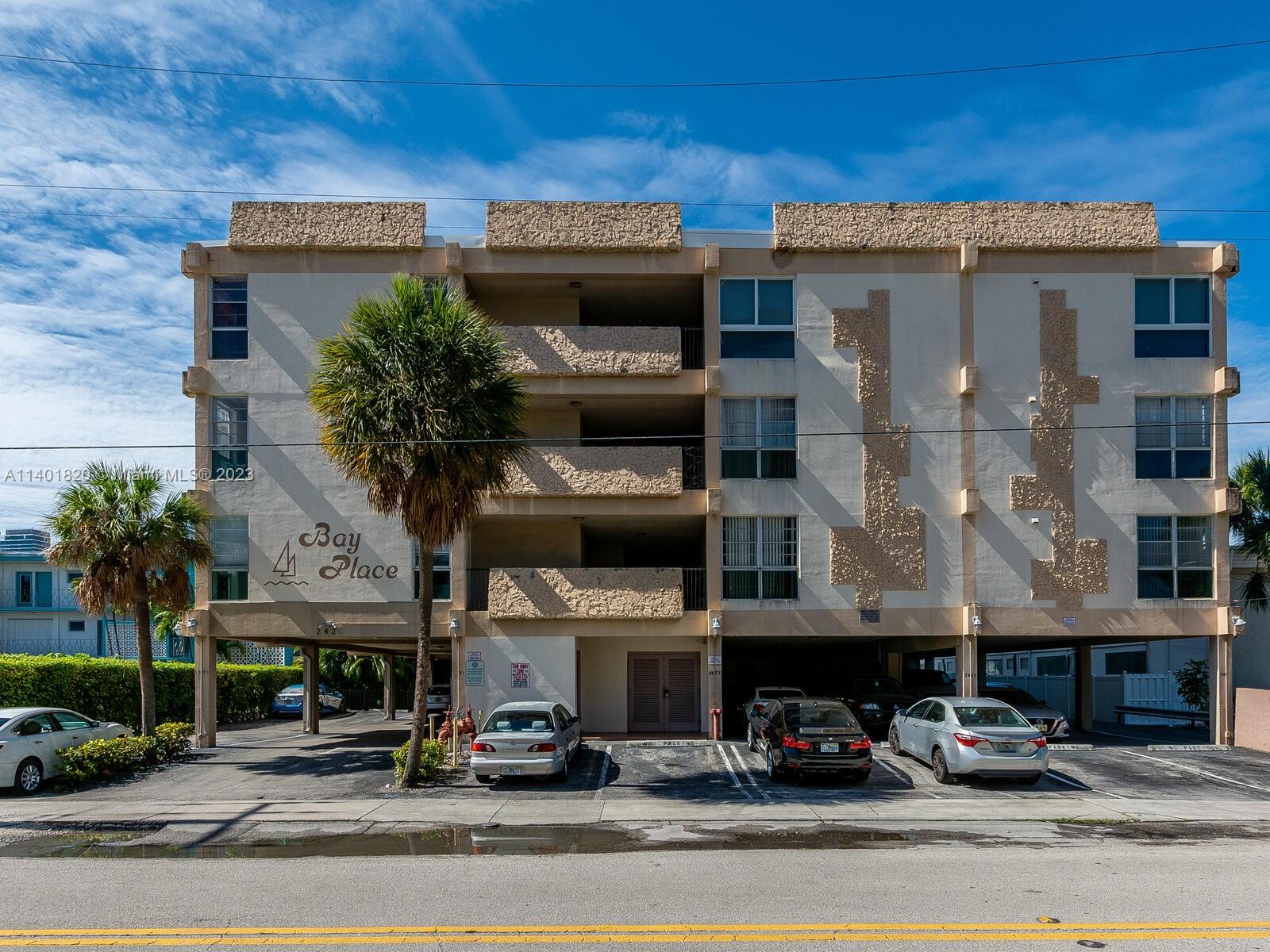 2420 Diana Dr Unit: 207