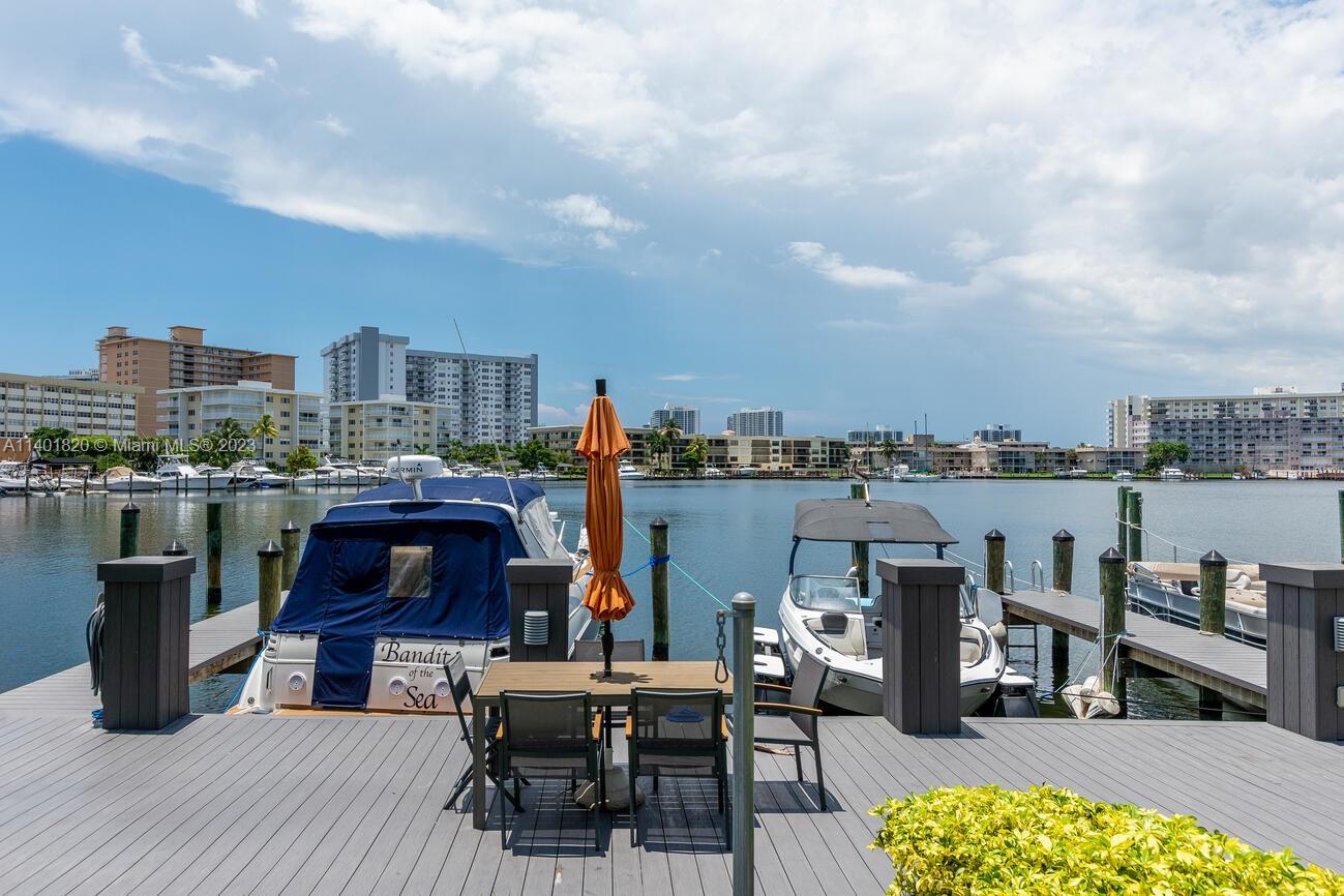 2420 Diana Dr Unit: 207