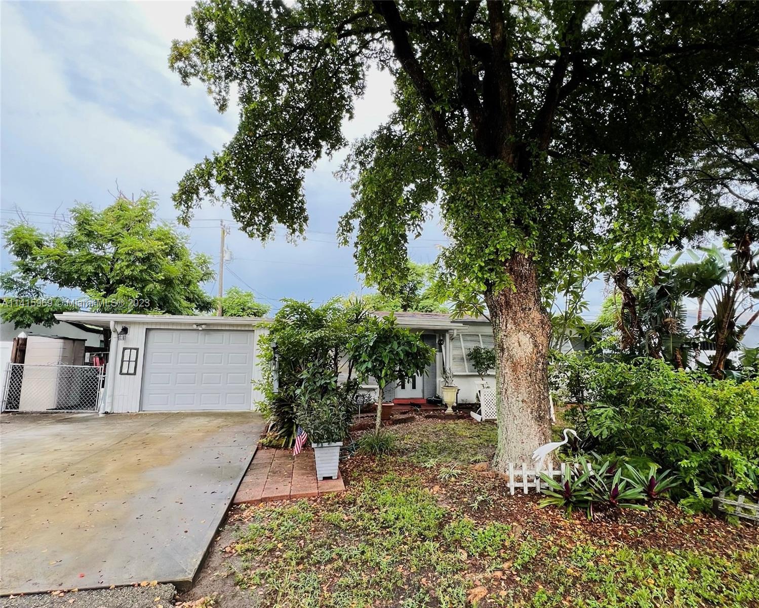 3050 NE 13th Ave