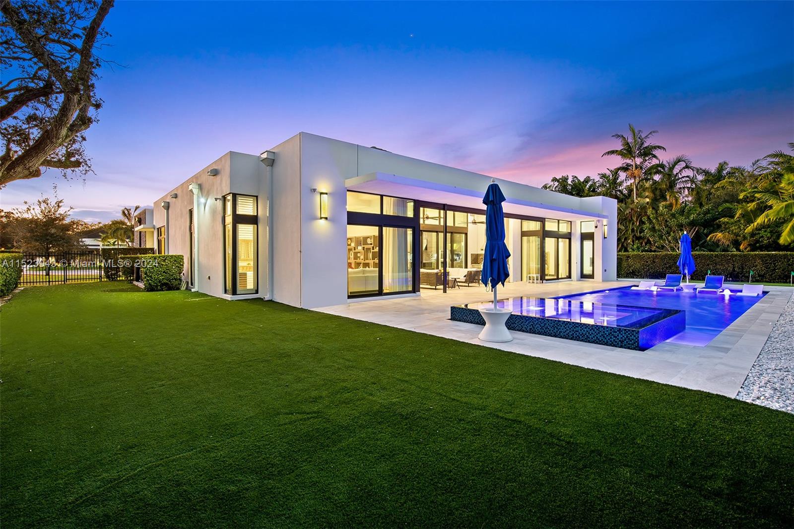 2610 Oak Park Dr