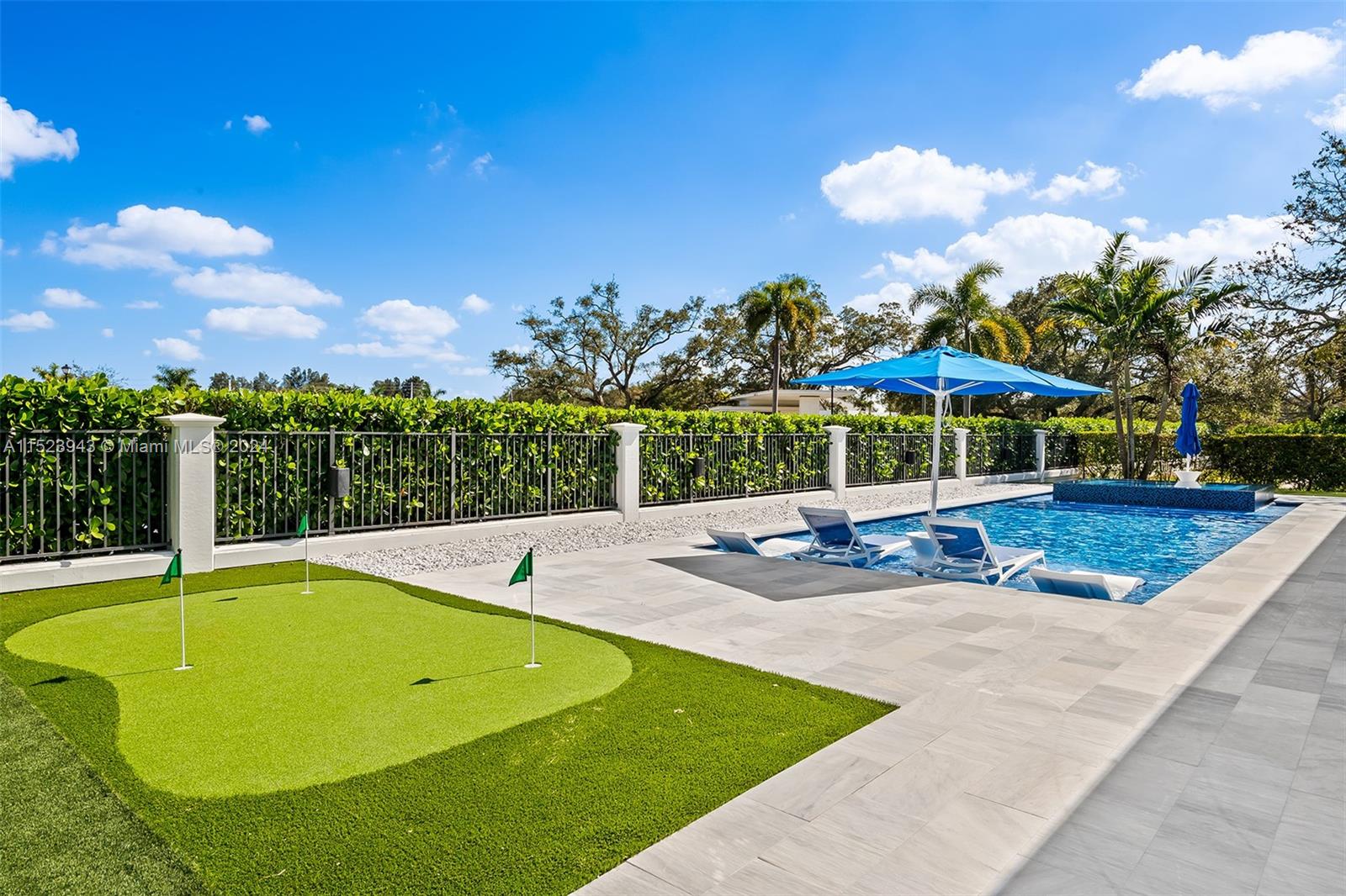 2610 Oak Park Dr