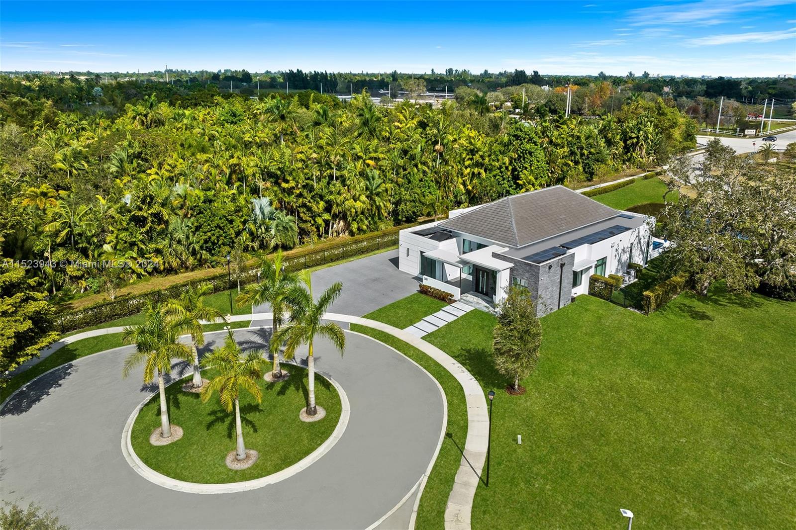 2610 Oak Park Dr