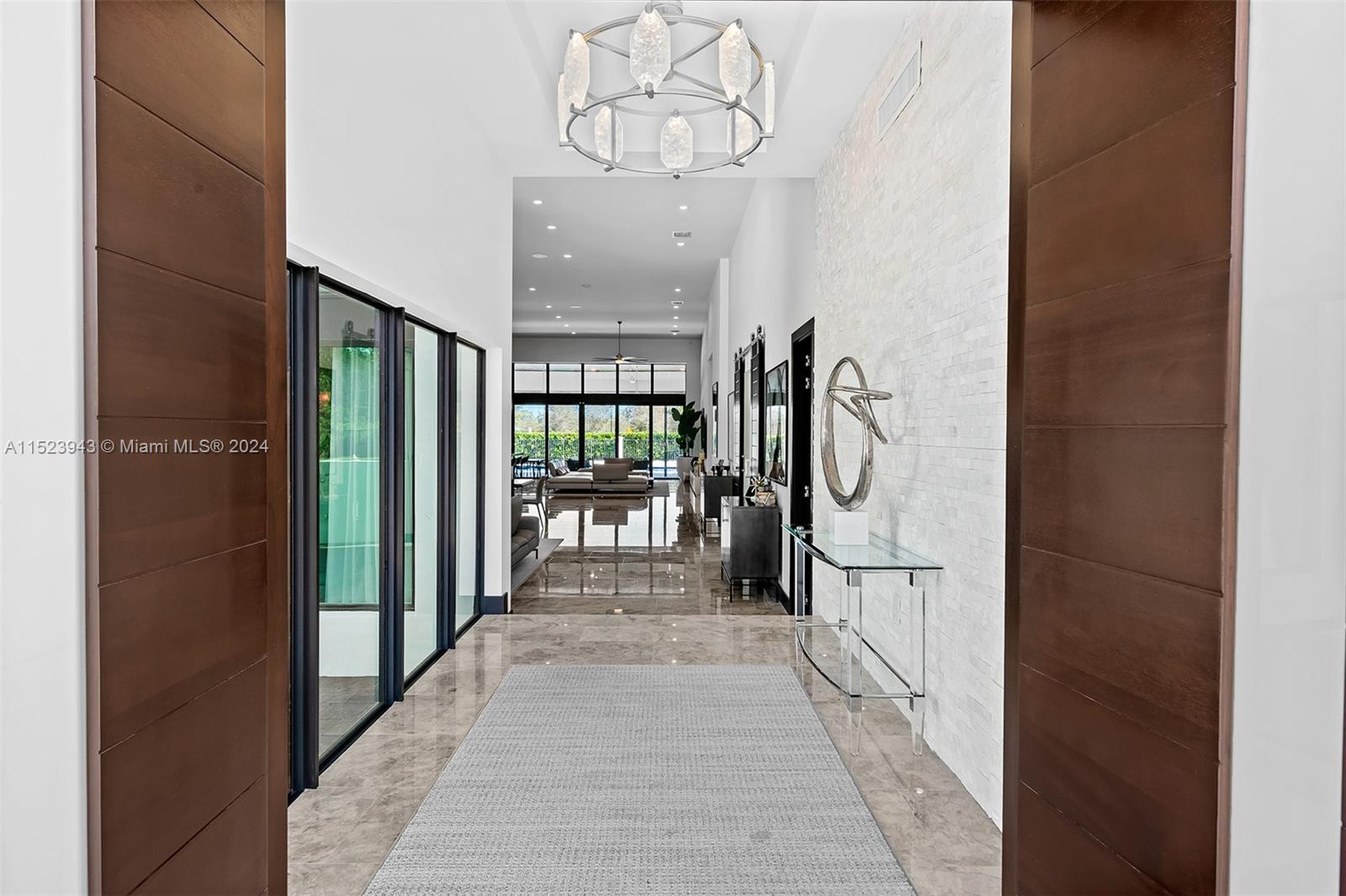 2610 Oak Park Dr