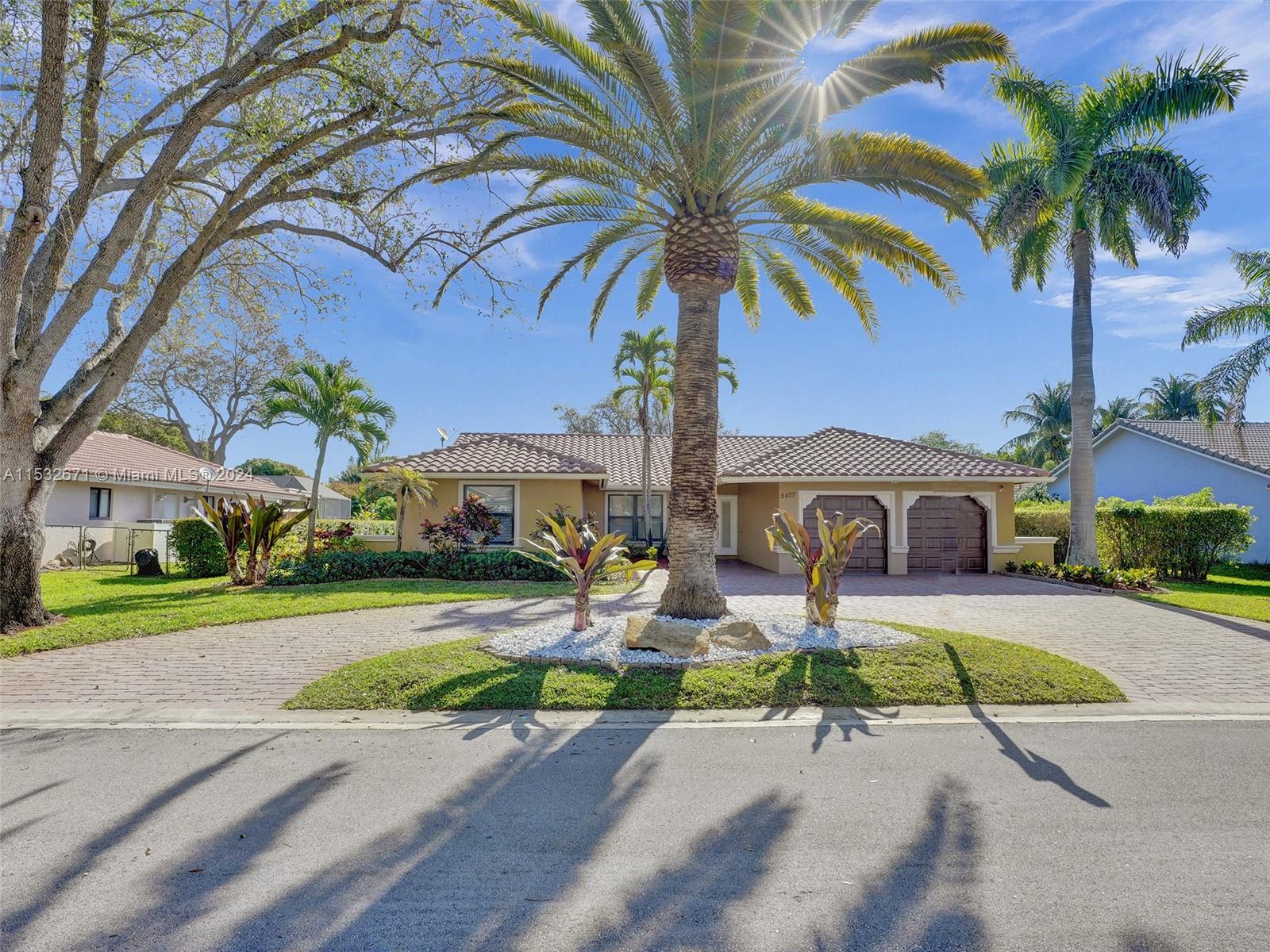 5477 NW 88th Ter